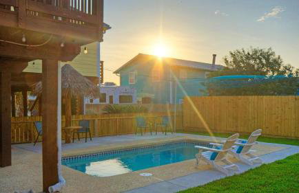 Private Pool, Yard, Deck, by the Nature Preserve! Tipsy Flipper by Avantstay - Photo 50