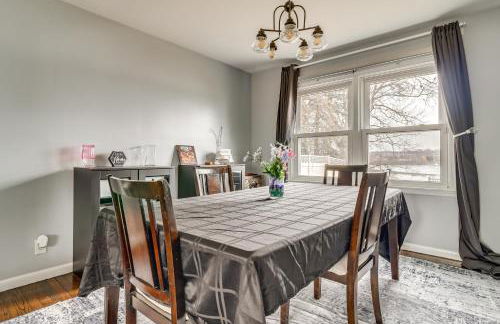 Ice Fishing and Winter Hikes! Belleville Lake House - Foto 2