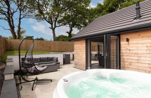 Pine Cottage - Photo 2