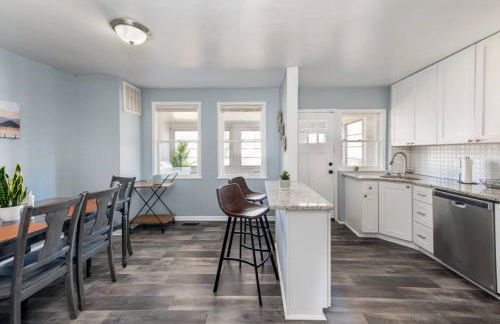 3BR home near Heritage Park - Photo 10