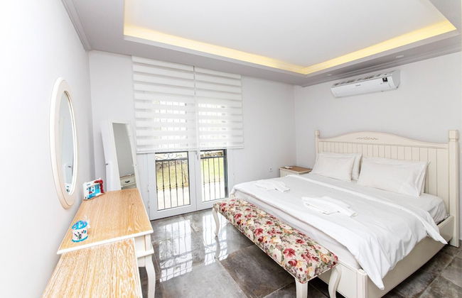 Sea View Huge Private Villa With Terrace in Bodrum - Photo 24