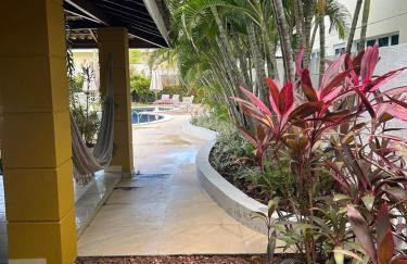 Casa super agradável em Busca Vida a 100m da praia! - Foto 50