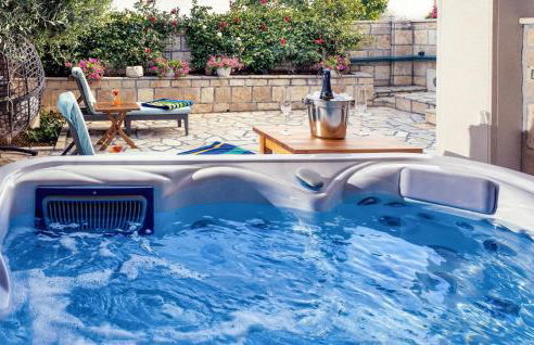 4 Bedroom Beautiful Home In Mravinci - Photo 12