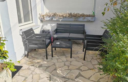 Appart indépendant, 1 lit deux personnes et 1 appoint Piscine Jardin Direct Gare Aéroport et jardin - Foto 36