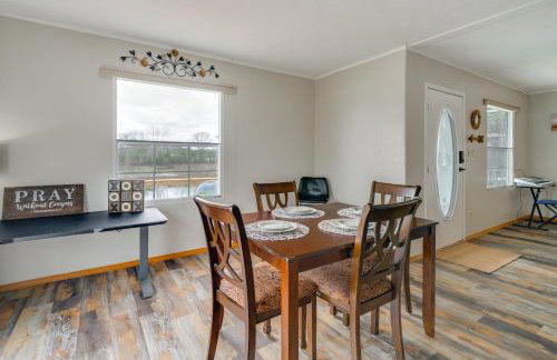 Lake Conroe Bliss Waterfront Home with Boat Ramp - Foto 13