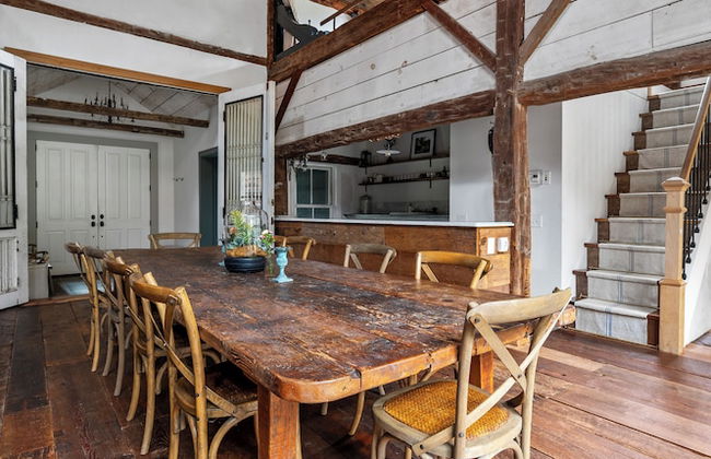 Renovated Grand Woodstock Barn - Foto 35