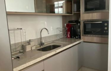 Apto Almeida e Moraes 3 Suítes vista mar - Foto 13