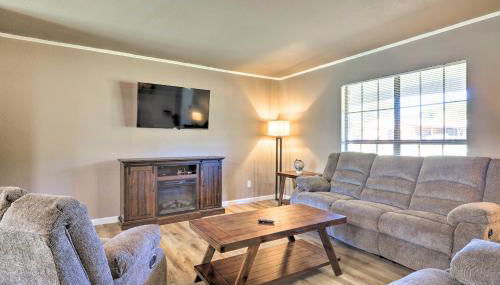 Quiet Haven with Hot Tub, 4 Mi to Canyon Lake! - Foto 3