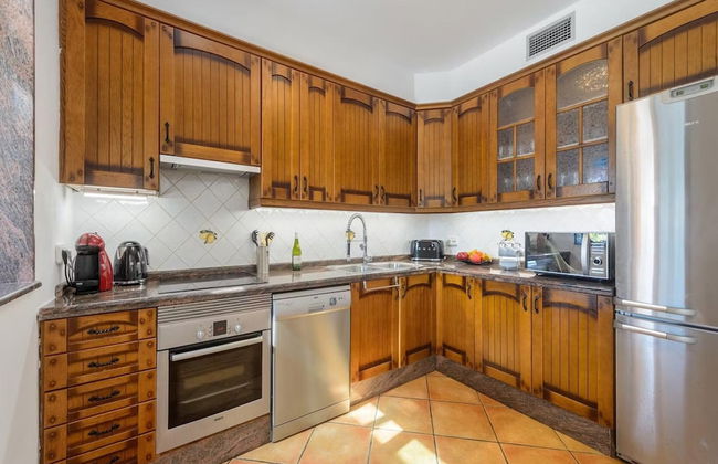 Modern Villa With Pool Near Town - Foto 6