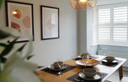 The Pavilion - Stunning, 4 Bedroom House with Free Parking - Foto 5