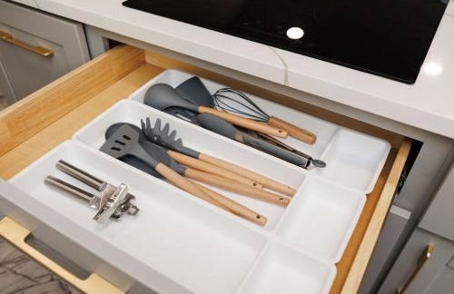 Light & Cozy Oasis with Private Pool and Hot Tub - Foto 7