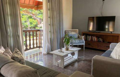 Casa com Piscina no Centro - 13 pessoas - Churrasqueira - Elegante - Foto 40