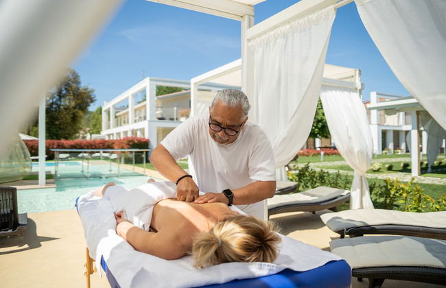 iConic Wellness Resort - Photo 42