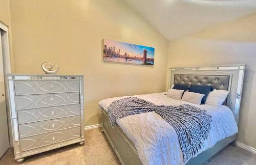 Stunning Panoramic Waterfront Pool Home Escape - Foto 50