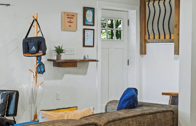 Lake Daze by Avantstay Lakefront w/ Modern Interior, Enclosed Porch & Hot Tub - Foto 21