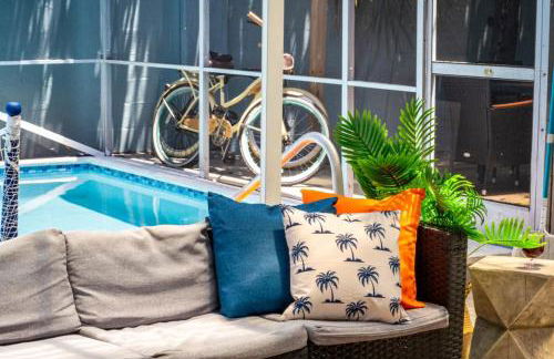 Beachside Escape Poolhouse w Game Room, Grill - Foto 10