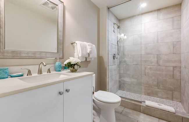 Stylish Condo with Game Room New Orleans - Photo 6