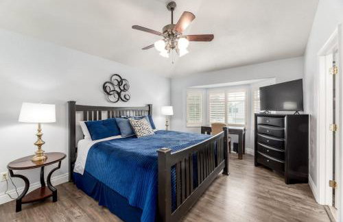 Farmington Gem, fenced yard, sleeps 6 - Foto 11