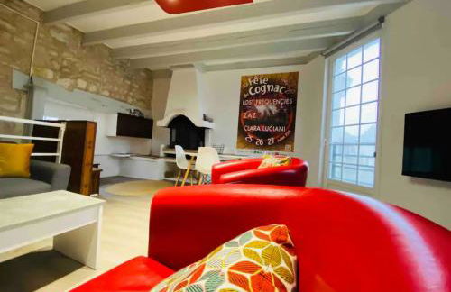 Le Quai 2, ancien Moulin au Bord de la Charente - Charme et Sérénité à Jarnac - Foto 8