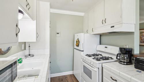 1 Bed Beach Condo #131 - Photo 3