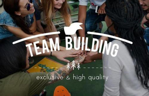 Old house by the stream - Photo 43