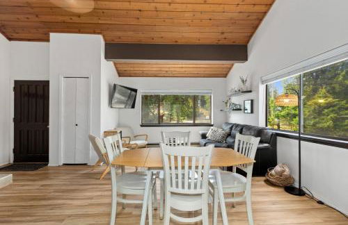 McCall Mountain Getaway - Pet Friendly - Photo 7