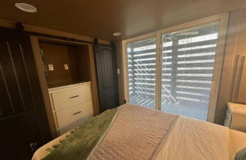 Blueberry Farm Cottage, Hot Tub, Creek, Game Room - Foto 37