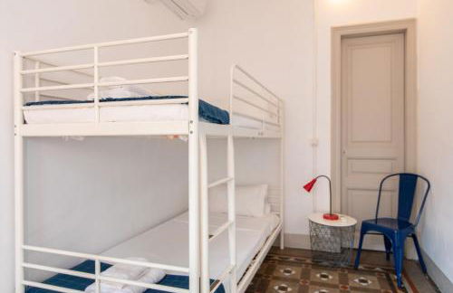 b21-Apartamento Modernista para Grupos - Foto 36