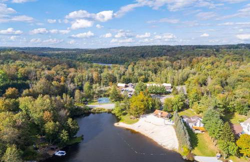 Pocono's Resort | Fire Pit, Jacuzzi, Winter Sport - Foto 4