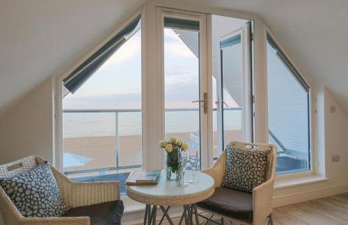 Bucket and Spades- Right on the Beach - Foto 41