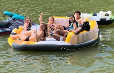 Beautiful Waterfront with Dock Firepit Hot tub - Foto 41