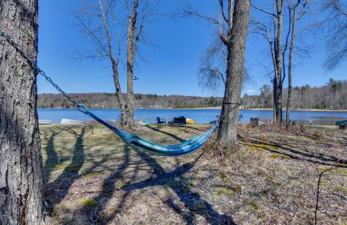 Shared Fire Pit and Kayaks Catskills Lake Retreat! - Foto 20