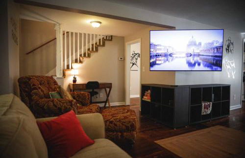 1939 Four Bed Rustic Escape by Casino - Foto 47