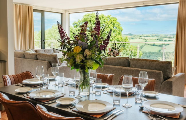 The Mole Resort - Lodges - Photo 12