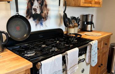 Spaniel Cottage with views of Ham hill, Stoke sub Hamdon - Photo 11