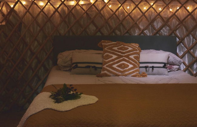 Mushroom Yurt set in 4 Acres of Woodland and Lakes - Foto 8