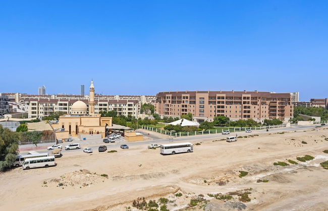 Modern Studio in Residence With Pool gym and Paddl - Photo 14