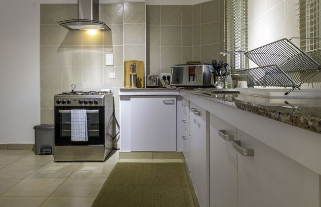 Tropical Hideaway - Photo 9