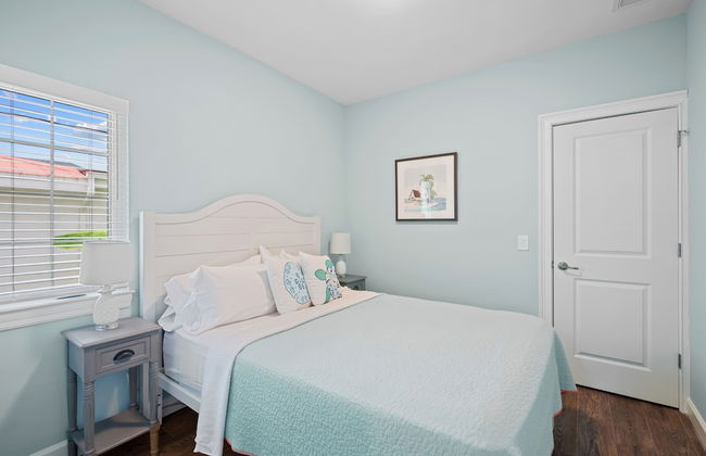 Sardinia Vacation Rental: Delightful Coastal Home near Vanderbilt Beach. Relax in a Private Pool and Spacious 4-BR Retreat with Modern Amenities. Ideal for Families. Minutes from Mercato and Local Attractions - Foto 25