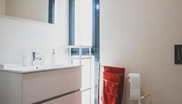 Villa das Hortas - modern villa at Silvercoast - Portugal - Photo 2, towels, Shower, heating