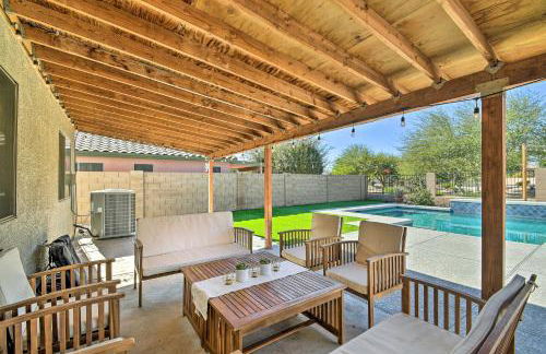 1 Mi to Surprise Stadium! Desert Poolside Oasis - Foto 26