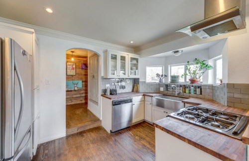 Pet-Friendly Austin Home with Private Yard and Deck! - Foto 8