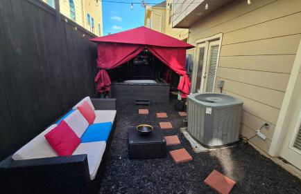 Game & Soak Retreat 3BR Private Jacuzzi Pool Table - Foto 24