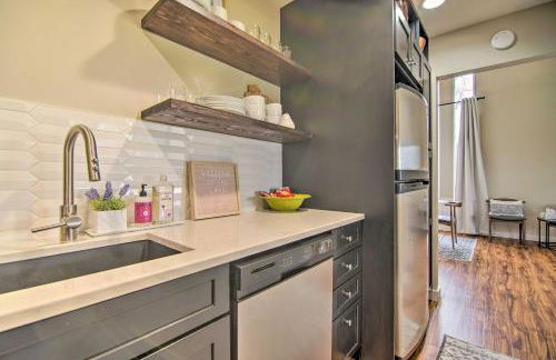 Cozy Lake Geneva Retreat with Year-Round Views! - Foto 16