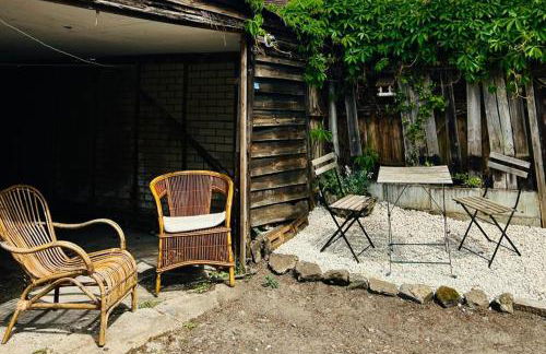 3 Bed Cottage - Sleeps 6 - Pets - Parking - Wifi - Foto 7