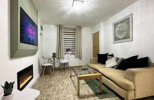 Fabulous Fiery Flat w body shower - Tylorstown - Foto 8