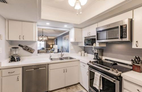1055-805 8th Floor Condo with Abundant Light - Foto 6