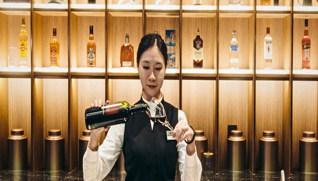 Plaza Premium First at Macau International Airport (MFM) - Departures - Foto 4