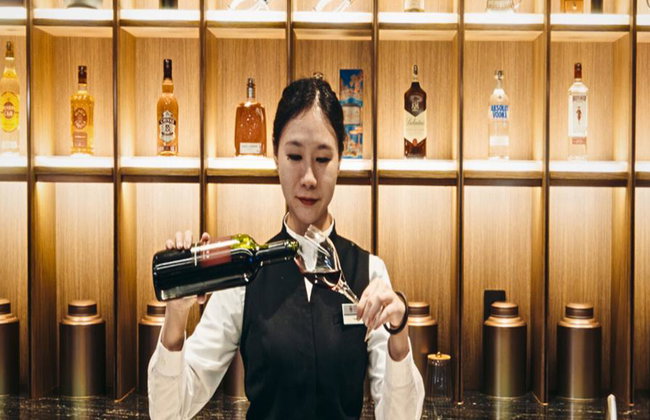 Plaza Premium First at Macau International Airport (MFM) - Departures - Foto 4