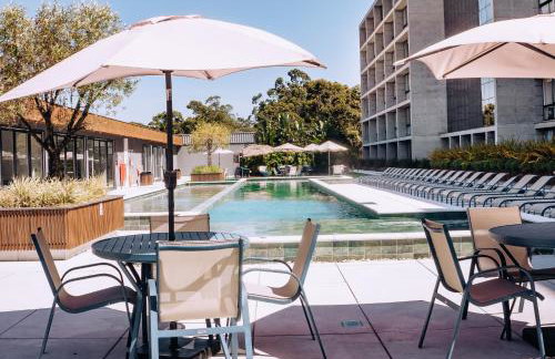 Resort com Piscina Aquecida e Garagem em Xangri-lá - Foto 2
